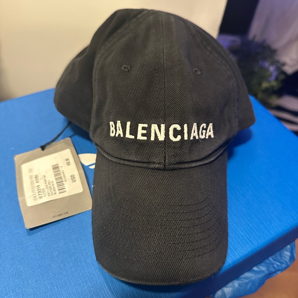 Balenciaga cap